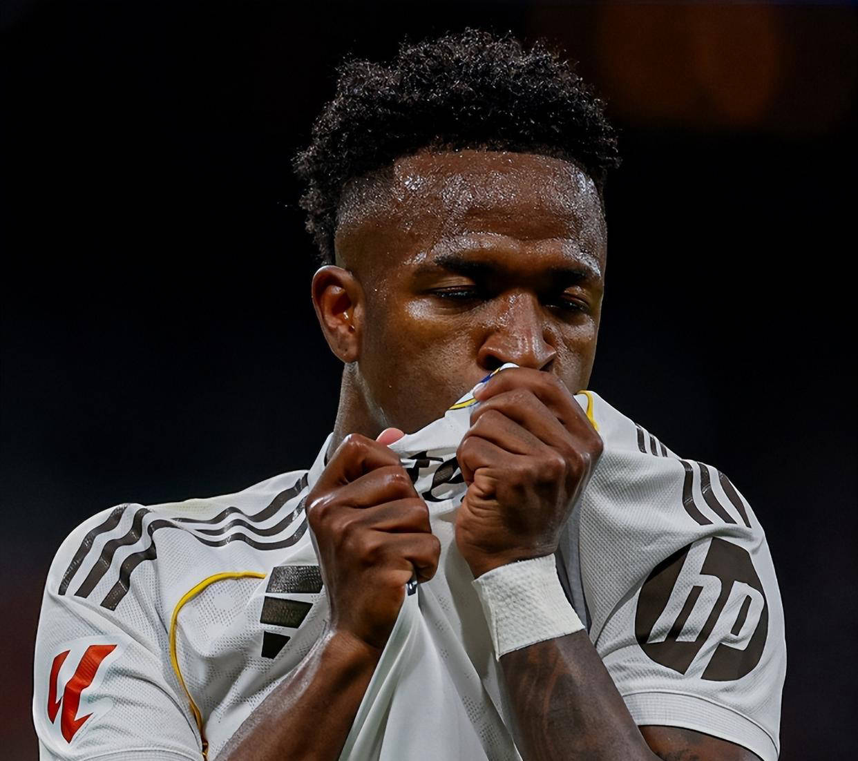 维尼修斯西甲累积五黄将停赛，贝林厄姆伤缺近月，皇马面临严峻考验